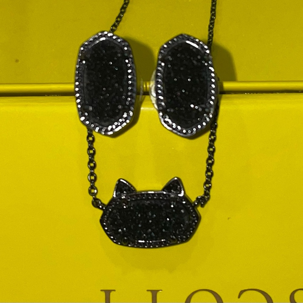 Kendra Scott Elisa Cat set.